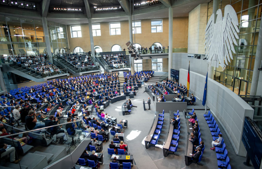 Bundestag - die da oben? Immunität AfD