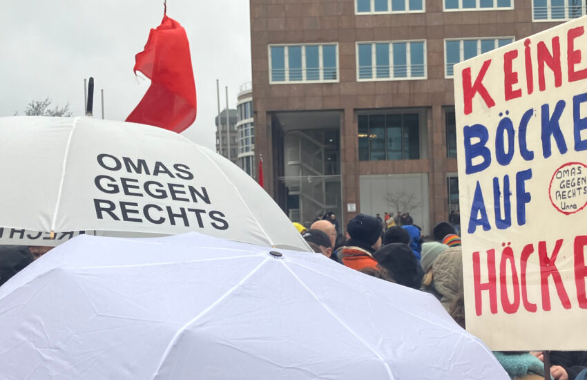 Protest gegen den Fasch8isten Björn Höcke und den AfD-Neujahresempfang im Dortmunder Rathaus